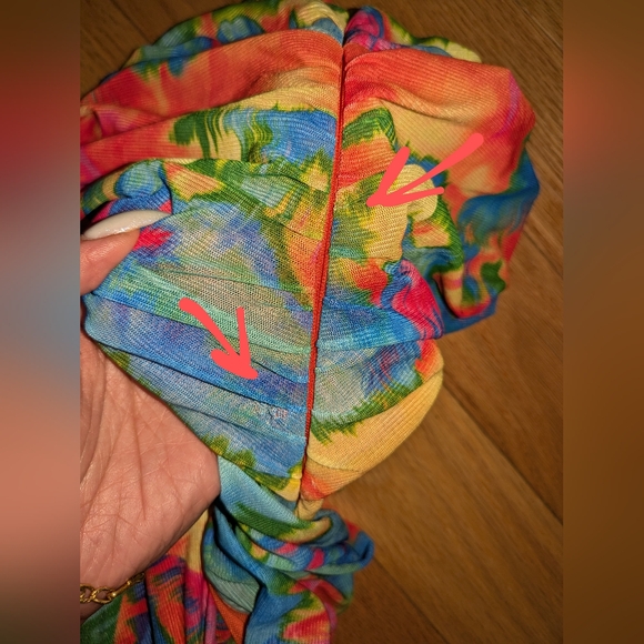 13. SER.O.YA IMANI CUTOUT MIDI DRESS IN ABSTRACT PALM - Picture 9 of 9